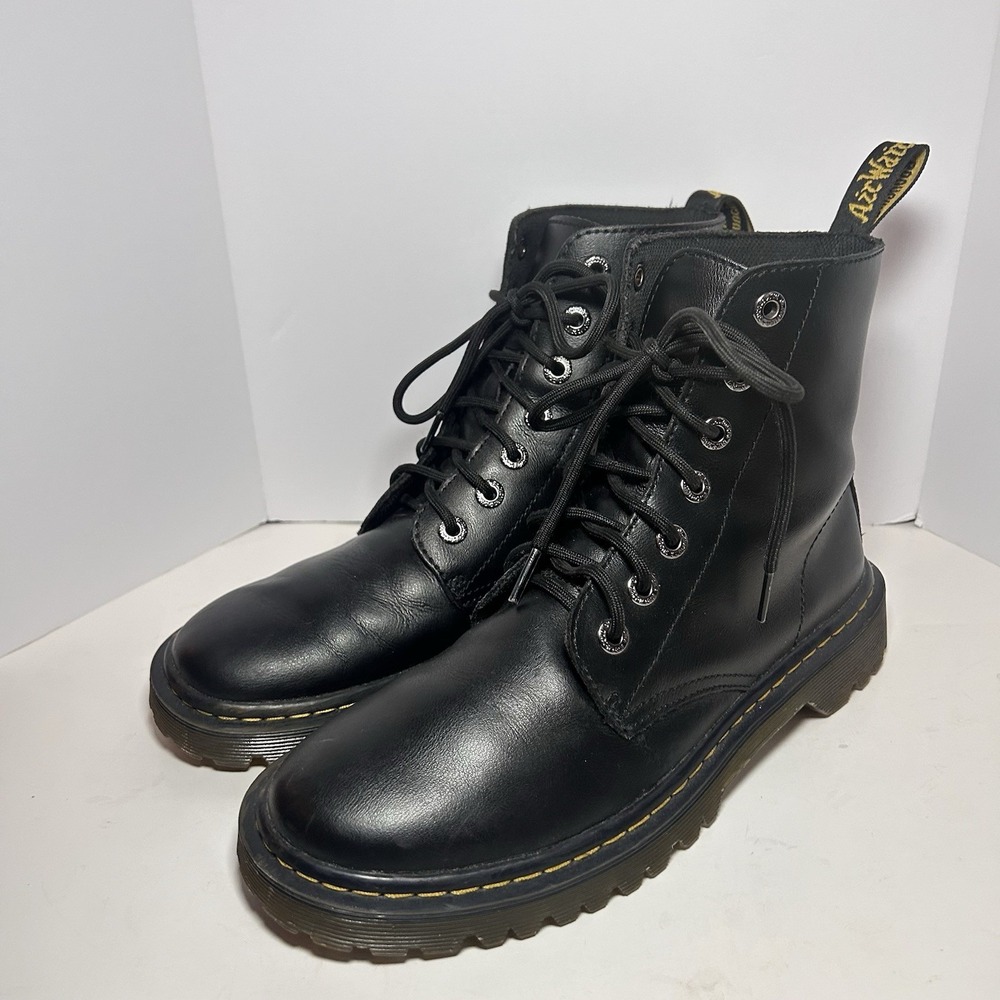 DR. MARTENS Luana Combat Black Leather 7 Eye Lace Up Boots! Size 41 9L